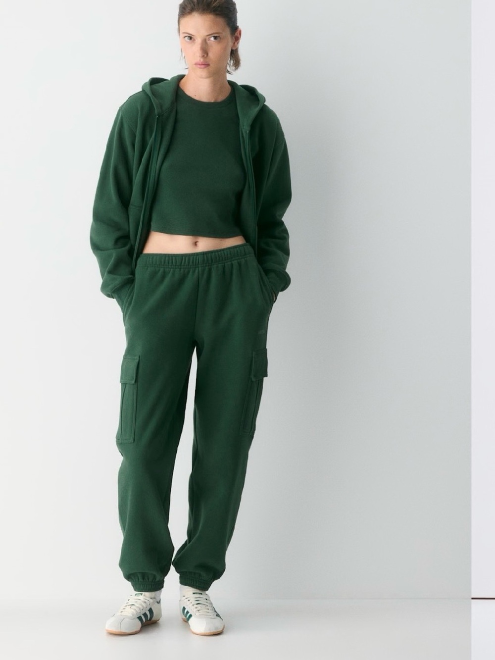 Aritzia cozy sweatfleece mega cargo jogger campus green